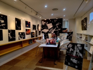 会場